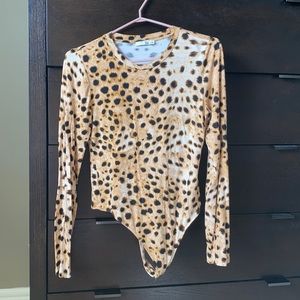 Aritzia Wilfred Free leopard print bodysuit